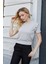 Kadın Kaliteli Modal Kumaş Sıfır Yaka Düğme Aksesuarlı Kısa Kol T-Shirt Bluz-Taş 3