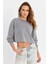 Kadın Gri Salaş Crop Sweatshirt ZH08 3