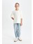 Kız Çocuk Mom Fit Yırtık Detaylı Dar Paça Cepli Jean Pantolon C8532A824AU 1