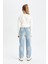 Kız Çocuk Mom Fit Yırtık Detaylı Dar Paça Cepli Jean Pantolon C8532A824AU 5
