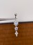 316 L Cerrahi Çelik Bar Ölçüsü 10 mm Kristal Taşlı Sallantılı Çiçek Model Göbek Piercingi 1