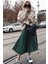 Kadın Yeşil Pileli Etek Kombini – Günlük ve Şık Stil | Sonbahar/kış Moda 1