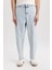 %100 Pamuk Relaxed Slouchy Fit Rahat Kesim Havuç Kalıp Normal Bel Daralan Paça Jean Pantolon B8321AX24SM 4