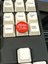 Cola Keycap 2’li Set | Fallout Temalı Mekanik Klavye Tuş Başlığı | Kırmızı Şişe Kapağı Tasarım 1