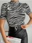 Kadın Zebra Desenli Yarım Balıkçı Yaka Kısa Kollu Crop Bluz BLZ1073 4