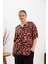 Çiçek Desenli Büyük Beden Bluz Siyah 2