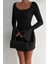 Kadın Siyah Kare Yaka Sırt Dekolteli Kolu Volanlı Yırtmaç Detaylı Mini Elbise MNN8761 3