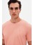 Slim Fit Kil Düz Kabartma Baskılı T-Shirt 3