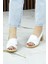 Seras Beyaz Hakiki Dana Derisi Çapraz Bantlı Delik Detaylı Kalın Topuklu Günlük Sandalet 3