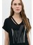Yaka Detaylı Bsn'li Taşlı T-Shirt 3