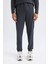 Fit Sporcu Jogger Eşofman Altı Standart Fit Beli Bağcıklı Basic Düz Lastikli Paça Cepli D1901AX24AU 4