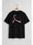 Oversize Breast Cancer Awareness Fundraising Göğüs Tasarımlı Unisex T-Shirt 1