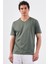 Haki V Yaka Pamuklu Düz Renk Slim Fit Erkek T-shirt 1