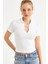 Kadın Ekru Aksesuarlı Crop Bluz COL3008 3