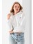 Kadın Kapüşonlu Fashion Aksesuarlı 3ip Crop Sweatshirt Beyaz - 2667 6