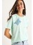 Kadın Kelebek Aksesuarlı Taş Işlemeli Kısa Kollu T-Shirt 1