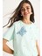 Kadın Kelebek Aksesuarlı Taş Işlemeli Kısa Kollu T-Shirt 2