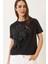 Kadın Çiçek Aksesuarlı Kısa Kollu Pamuklu T-Shirt 2