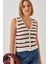Kadın V Yaka Üç Düğmeli Çizgili Triko Yelek 1