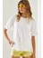 Kadın Yandan Yırtmaçlı Kol Katlama Detaylı Bisiklet Yaka Kısa Kollu Basic T-Shirt 1
