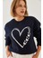 Kadın Baskılı Kalp Detaylı Bisiklet Yaka Iplik Şardonlu Sweatshirt 4