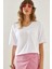 Kadın V Yaka Kısa Kollu Basic T-Shirt 1