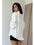 Mottisfashion Beyaz Pilise Detaylı Jesica Gömlek 4