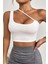 Kadın Beyaz Tek Omuzlu Çapraz Askılı Crop Top Büstiyer 3