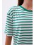 Kadın Oversize Çizgili Tişört 4