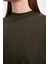 Kadın Yarım Balıkçı Yaka Kısa Kol T-Shirt 5