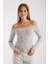 Kadın Uzun Kollu Geniş Yaka Esnek Bluz – Modern ve Zarif 3007 5