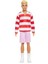 ® Bebek Kırmızı çizgili üstü, pembe şortu ve beyaz sneaker'larıyla sarışın Barbie Fashionistas Ken bebek HYV01 1