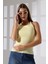 Slim Fit Dar Kesim Arkadan Askılı U Yaka Askılı Basic Body Kadın Atlet 22064 Açık Sarı 1