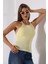 Slim Fit Dar Kesim Arkadan Askılı U Yaka Askılı Basic Body Kadın Atlet 22064 Açık Sarı 3