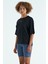 Siyah O Yaka Baskı Detaylı Oversize Kısa Kol Kadın T-Shirt - 97263 5