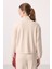 Bej Yumuşak Dokulu Dik Yaka Oversize Kargo Cepli Kadın Crop Top Sweatshirt - 97301 5