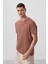 Kahverengi Yüzeyi Dokulu Rahat Form Basic Erkek T-Shirt - 88436 4