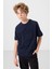 Lacivert Pamuklu Yumuşak Dokulu Oversize Cep Detaylı Erkek Çocuk T-Shirt - 11295 4