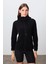 Siyah Kalın Yumuşak Dokulu Kapüşonlu Standart Fit Nakışlı Polar Kadın Sweatshirt -97287 1