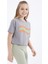 Gri Oversize Renkli Yazı Baskılı Düşük Omuz O Yaka Kız Çocuk Crop T-Shirt - 75038 4