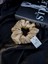 Kadın Saten Toka - Bej Parıltı – Tekli Lüks Lastik Model Scrunchie 2