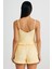Pamuklu Iğne Çıkarmalı Ince Askılı Crop Atlet Paçası Fırfırlı Şort Kadın Pijama Takımı 2