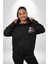 Sokakta Noel Baba Siyah Kapüşonlu Sweatshirt Kadın Erkek Ön Minimal Sırt Baskılı 5