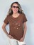 Çiçek Nakışlı T-Shirt 3