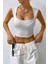 Kadın Beyaz Kare Yaka Kalınlaşan Omuz Detaylı Crop Top Bluz 3