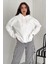 Kadın Oversize Kapüşonlu Sweatshirt – Rahat Kesim & Yumuşak Dokulu 4
