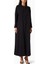 Minimalist Tasarım ile Hareketi Buluşturan Ince Detaylı Abaya ve Uyumlu Sheila 1