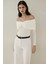 Kadın Omzu Açık Dokulu Top White 1