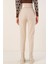 Kadın BDART Fiyonk Detaylı, Bilek Uzunluğunda Düz Pantolon Krem Doğal 5