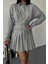 Önden Gold Düğmeli Pileli Kısa Elbise - Gri 4